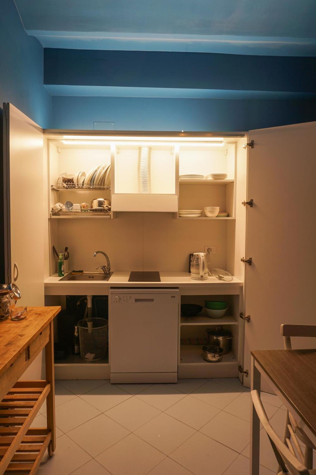 Tarshito Gallery House